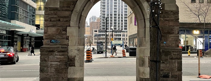 McGill Street Arch is one of Canada.