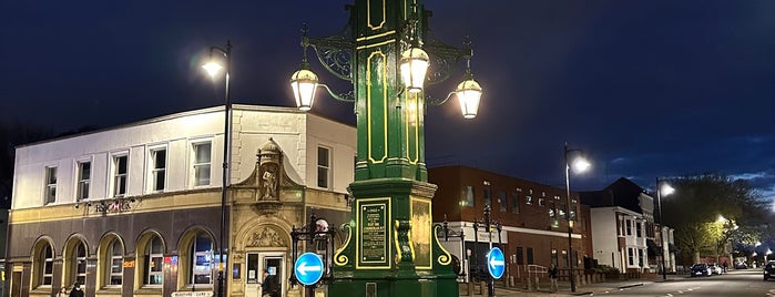 Chamberlain Clock is one of <3 Home Is Where The Heart Is <3.