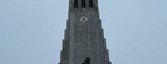 Hallgrímskirkja is one of Reykjavík.