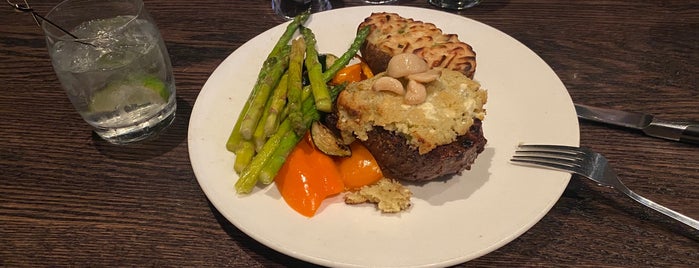 The Keg Steakhouse + Bar - Hamilton Mountain is one of The Restaurants I have been in Canada.