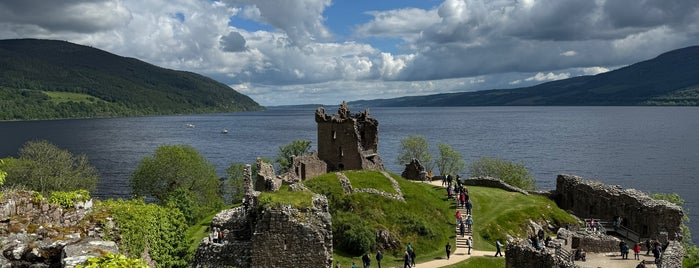 Urquhart Castle is one of Invreness.