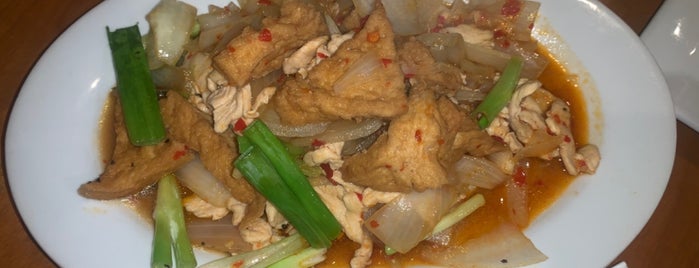 Thai Arroy Restaurant is one of Restaurants.