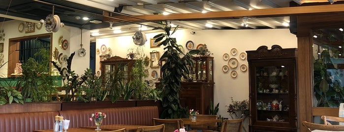 Vaniköy Cafe&Restaurant is one of สถานที่ที่ Gezginci ถูกใจ.