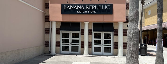 Banana Republic Factory Store is one of Compras.