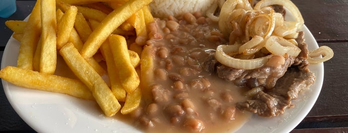 Casa da Esfiha is one of Onde comer em Taubaté, Quiririm e Tremembé.