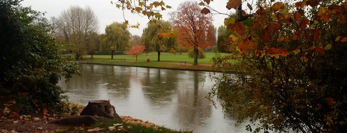 River Avon is one of Tempat yang Disukai Angela Teresa.