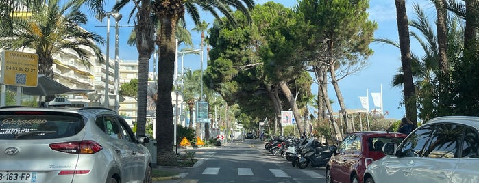 Miramar Beach is one of Erik'in Beğendiği Mekanlar.