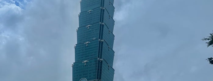 Taipei 101 接駁車候車處 is one of Něco.
