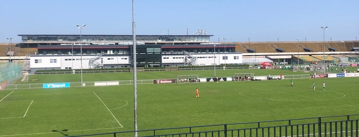 Velký strahovský stadion is one of mejsta.