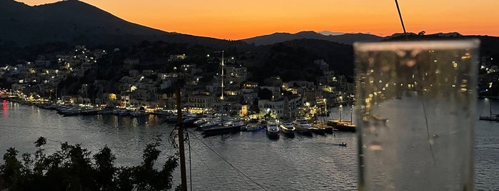 Haritomeni Taverna is one of Yurtdışı.