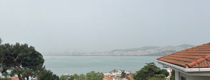 Taş Mektep is one of Prens Adaları 🏝.
