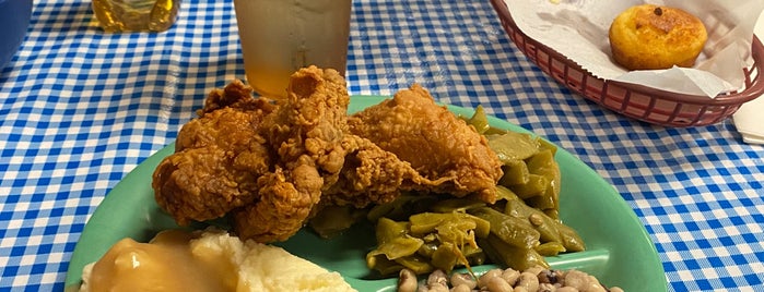 Martin's Restaurant is one of 2013 - 100 Dishes to Eat in Alabama Before You Die.