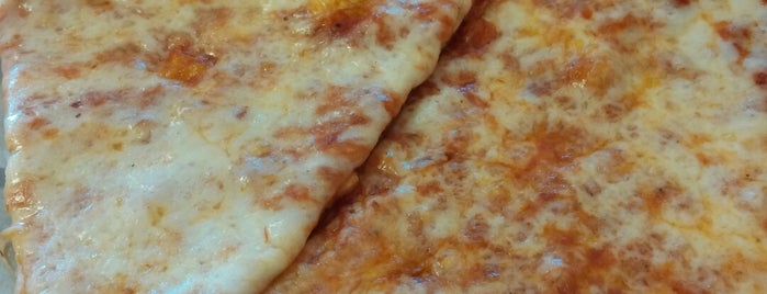 VIP Pizza & Pasta is one of Posti che sono piaciuti a Gabe.