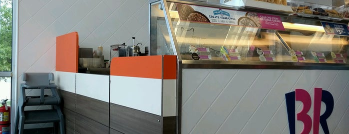 Baskin-Robbins is one of Locais salvos de Heather.