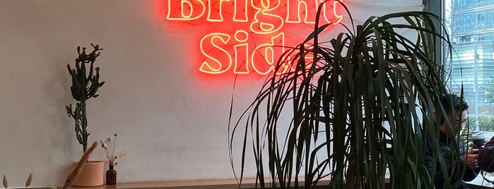 Bright Side is one of Manhattan Restaurants.