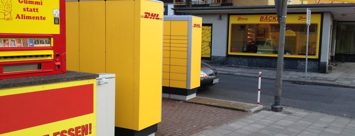 Packstation 142 is one of DHL Packstationen.