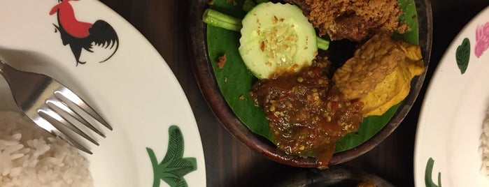 Ayam Penyet Ria is one of Favorite Foods in Johor Bahru.