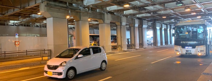 大阪駅JR高速バスターミナル おりば is one of e-LineR.