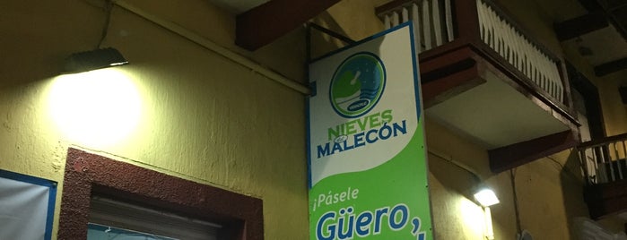Nieves Del Malecón is one of Lugares favoritos de Akny.