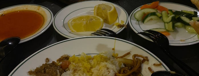Jakarta Oriental Restaurant is one of Jeddah.