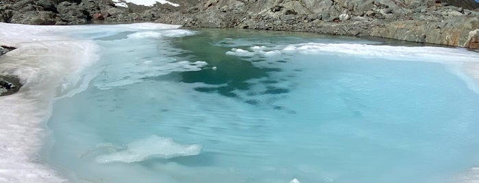 Glaciar Vinciguerra is one of Ushuaia.