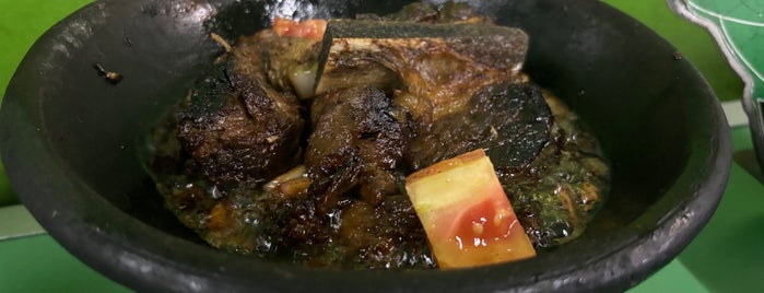 Iga Bakar Si Jangkung is one of Kuliner.