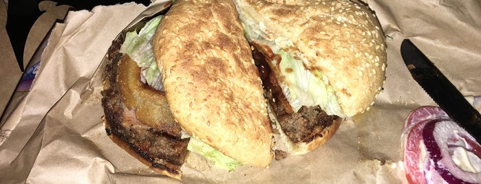BurgerFuel is one of Todd : понравившиеся места.