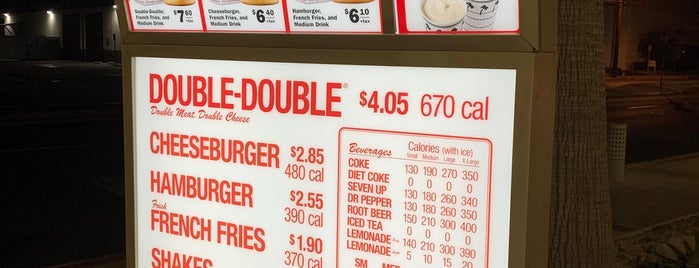 In-N-Out Burger is one of Tempat yang Disukai Todd.