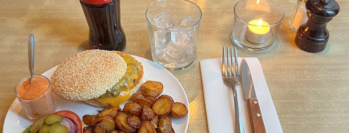 Café de Mars is one of Paris Places to Try.