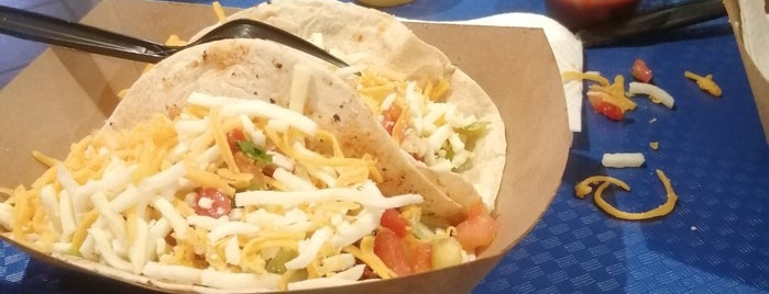 Tacos Del Sol is one of Lugares favoritos.