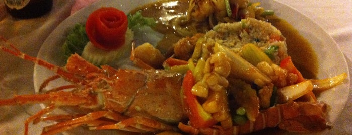 Lobster and Prawn Restaurant is one of Тай.