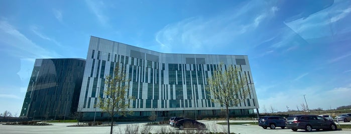 Oracle Cerner Innovations Campus is one of Lieux qui ont plu à J.