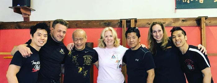 Francis Fong Martial Arts Academy is one of Kung fu Liang Long Guan.
