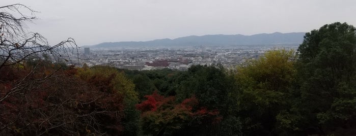 Fushimi Inari Approach is one of Edgar : понравившиеся места.