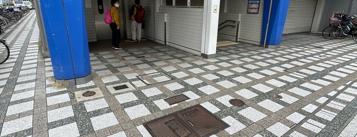 苅藻駅 (K08) is one of 神戸周辺の電車路線.