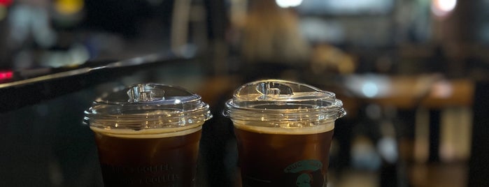 Mug&Bean Coffee Shop is one of Tempat yang Disimpan Serdar.