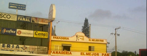El mejor pan is one of สถานที่ที่ Lucila ถูกใจ.
