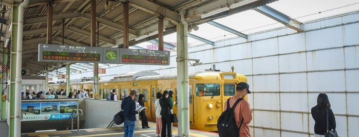 防府駅 is one of Stations in 西日本.
