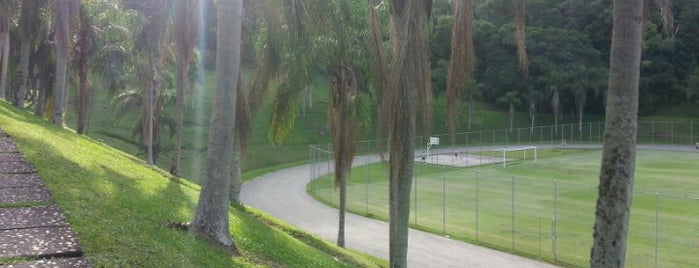 ADHering - esporte e lazer is one of สถานที่ที่ Paty ถูกใจ.