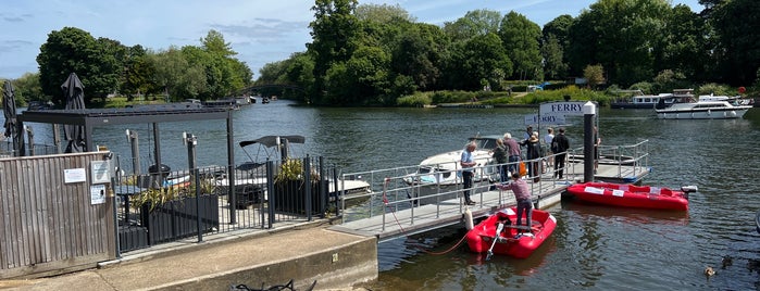 Shepperton to Weybridge Ferry is one of Places to visit.