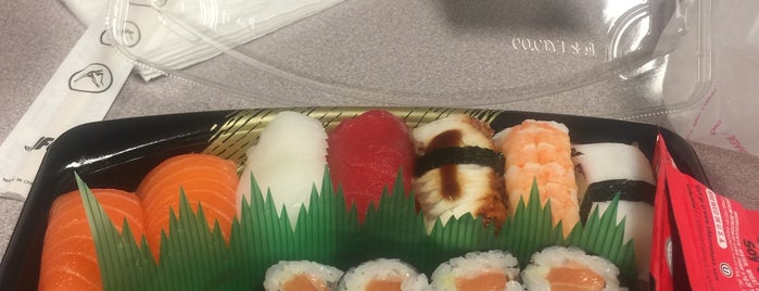 Little Tokyo Sushi is one of Food DTLA.