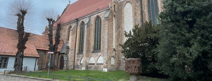 Kloster zum Heiligen Kreuz is one of Мекленбург-Форпоммерн.