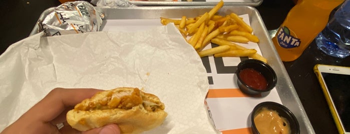 Bitez Burger بايتز برجر is one of مطاعم جده.