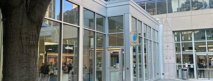 Blue Bottle Coffee is one of BOS.