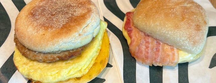 Starbucks is one of The 9 Best Places for Egg Breakfast in Houston.