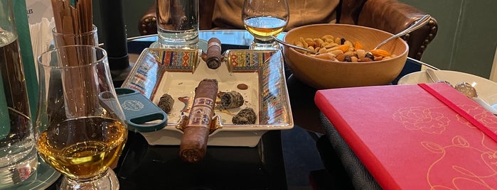 Bertie’s Cigar is one of Cigar poace.