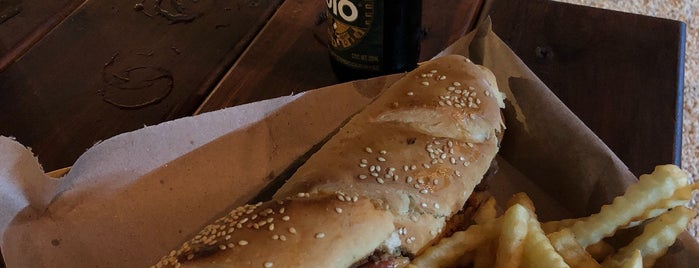La Poch (Sandwichería & Baguettería) is one of Locais curtidos por @im_ross.