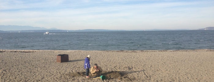 Alki Beach Park is one of Sleepless, Hiking and the City of Glass.