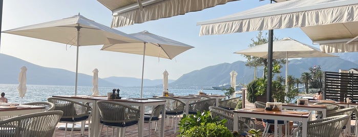 la roche beach bar is one of Montenegro.