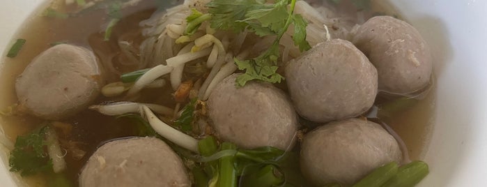 ก๋วยเตี๋ยวแดนเมือง is one of 20 favorite restaurants.